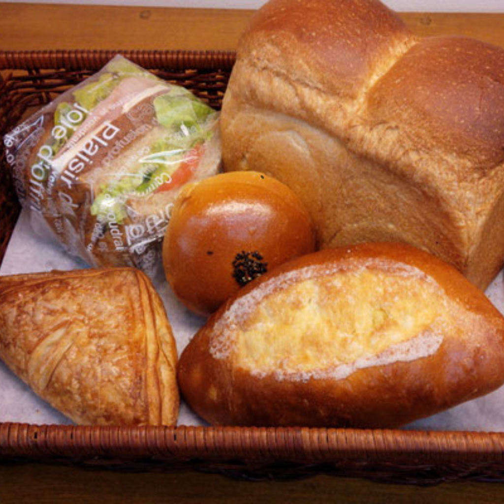 4月15日 あこや製パン