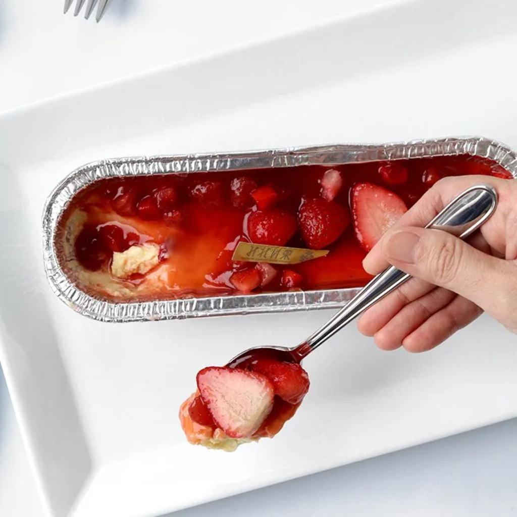 【みれい菓】札幌カタラーナ  スペシャルいちご　2025.11